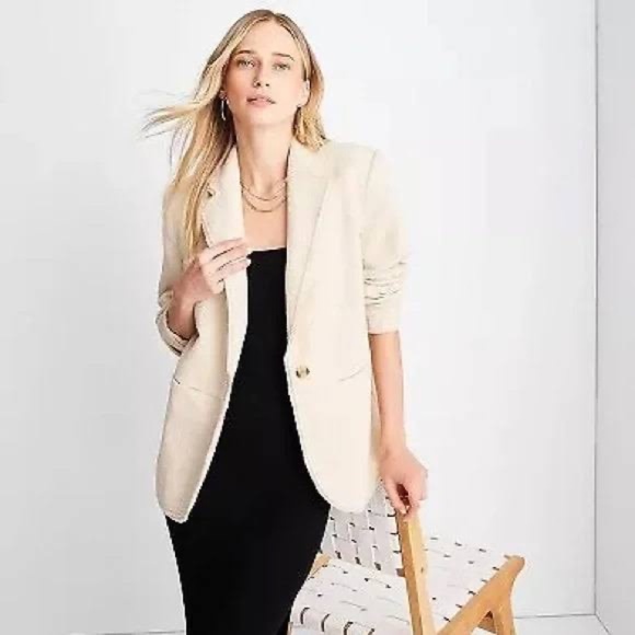 - NWT FUTURE COLLECTIVE PLUS 2XL CREAM BOUCLE BLAZER FRAYED EDGES ONE BUTT… - Picture 4 of 12